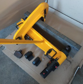 便攜式手動(dòng)直軌器介紹