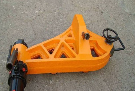 液壓直軌器的維護與保養